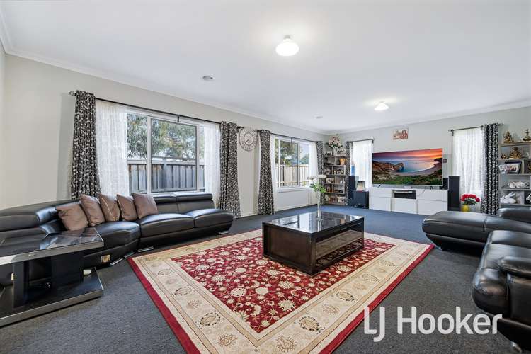 Fourth view of Homely house listing, 19 Bluemist Circuit, Lyndhurst VIC 3975