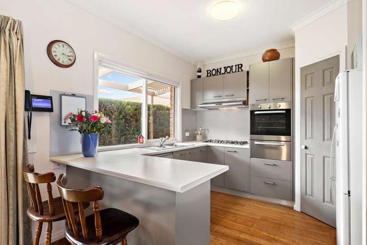 Fourth view of Homely unit listing, 2/21 Lucerne Avenue, Mornington VIC 3931