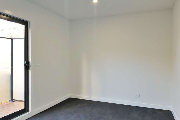 Fifth view of Homely townhouse listing, 4/4 Albert Avenue, Oakleigh VIC 3166