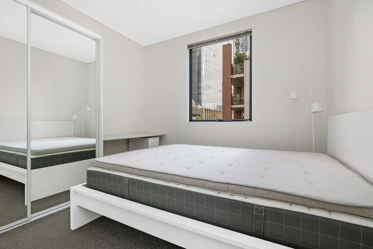 Third view of Homely apartment listing, 701/112 A'beckett Street, Melbourne VIC 3000
