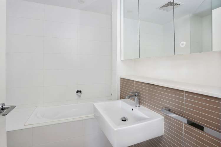 Fourth view of Homely apartment listing, 301/25 Hill Road, Wentworth Point NSW 2127