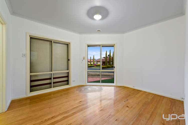 Sixth view of Homely house listing, 15 Elphinstone Way, Caroline Springs VIC 3023