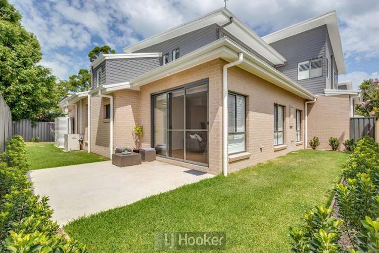 Main view of Homely villa listing, 4/10 Queen Street, Warners Bay NSW 2282