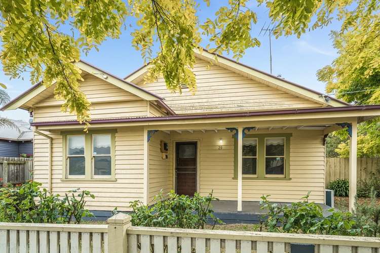 29 Myrtle Grove, North Shore VIC 3214