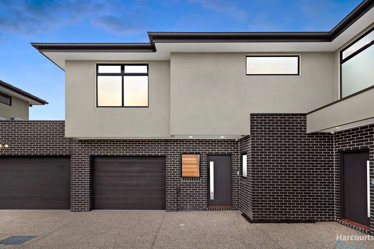 Main view of Homely townhouse listing, 2/18 Boldrewood Parade, Reservoir VIC 3073
