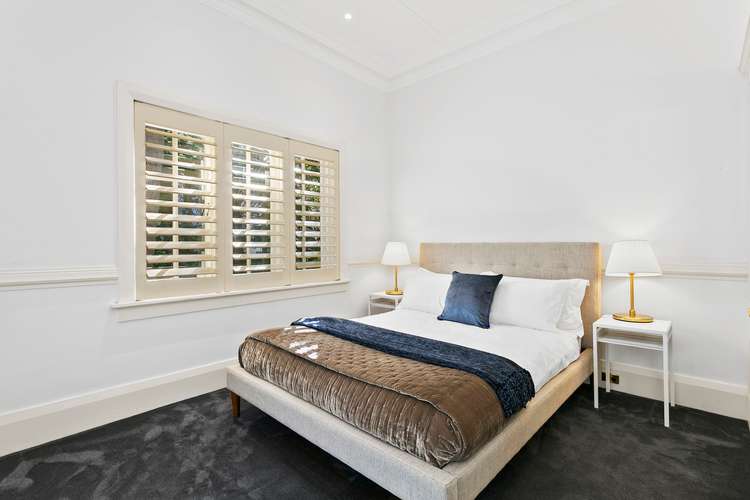 Sixth view of Homely apartment listing, 2/4 Holdsworth Avenue, Elizabeth Bay NSW 2011