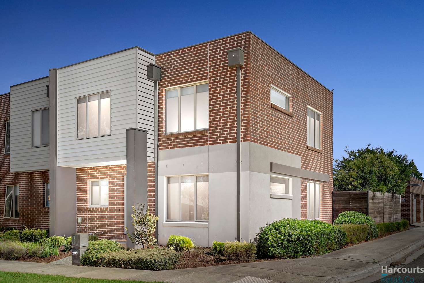 Main view of Homely townhouse listing, 33 Domain Way, Craigieburn VIC 3064