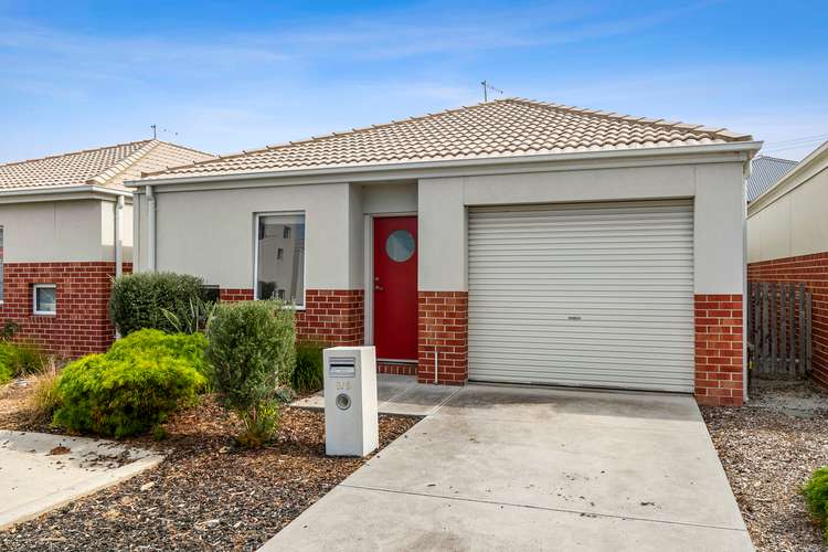 Main view of Homely townhouse listing, 8/5 Oxford Street, Whittington VIC 3219