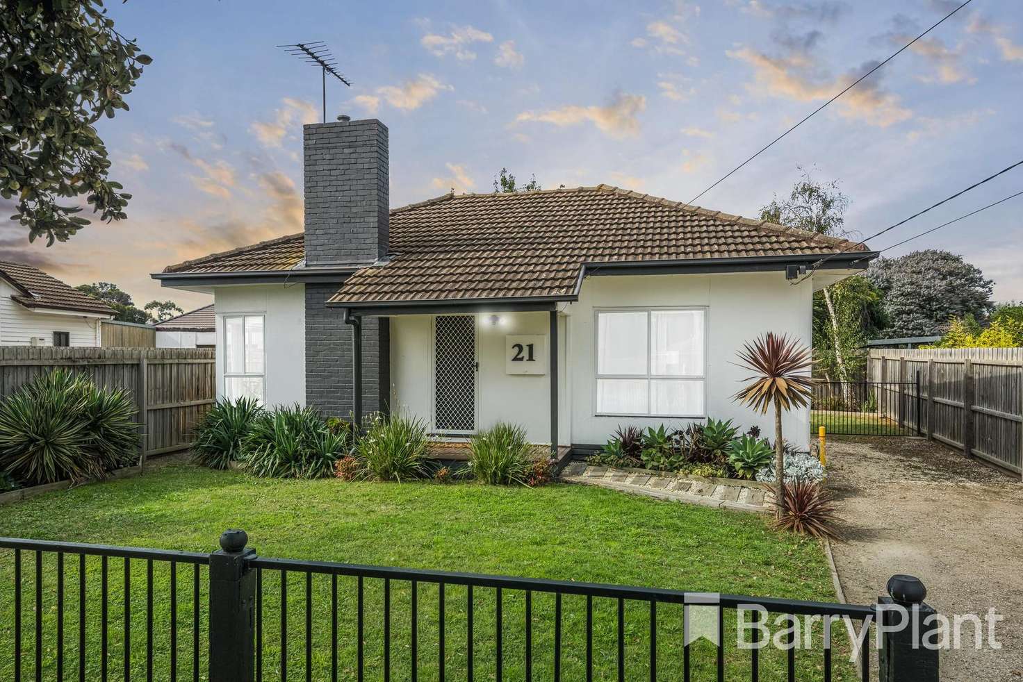 Main view of Homely house listing, 1/21 Barnfather Street, Thomson VIC 3219