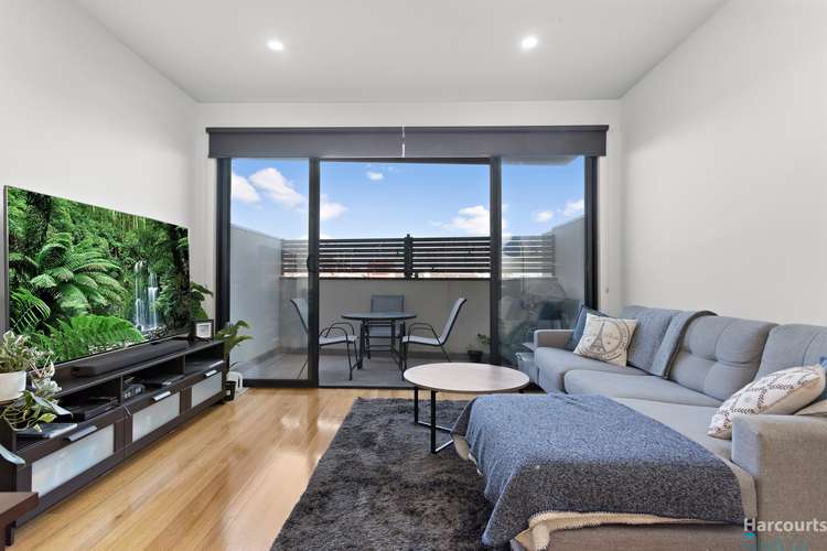 Second view of Homely townhouse listing, 3/100 Snell Grove, Oak Park VIC 3046
