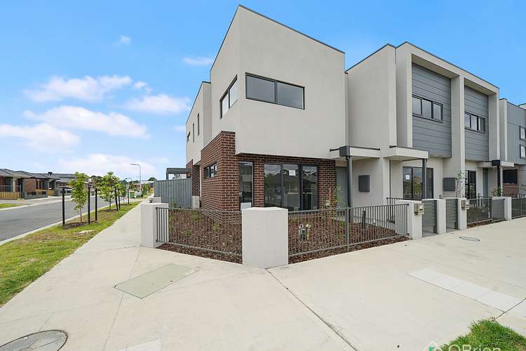 Main view of Homely townhouse listing, 102 Henry Street, Pakenham VIC 3810