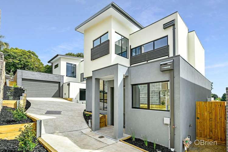 Main view of Homely townhouse listing, 2/22 Kenilworth Avenue, Frankston VIC 3199