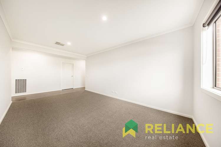 Second view of Homely house listing, 5 Satellite Drive, Werribee VIC 3030