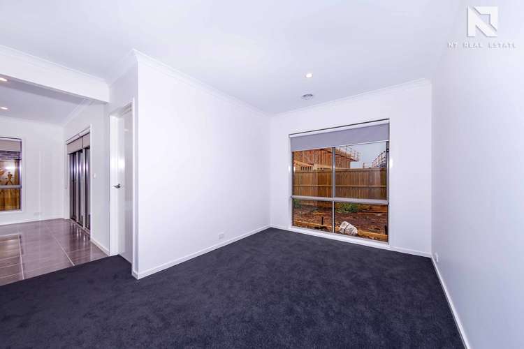 Fourth view of Homely house listing, 16 Longshanks Street, Thornhill Park VIC 3335