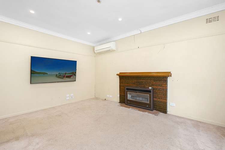 Fourth view of Homely house listing, 20 Sladen Street, Hamlyn Heights VIC 3215