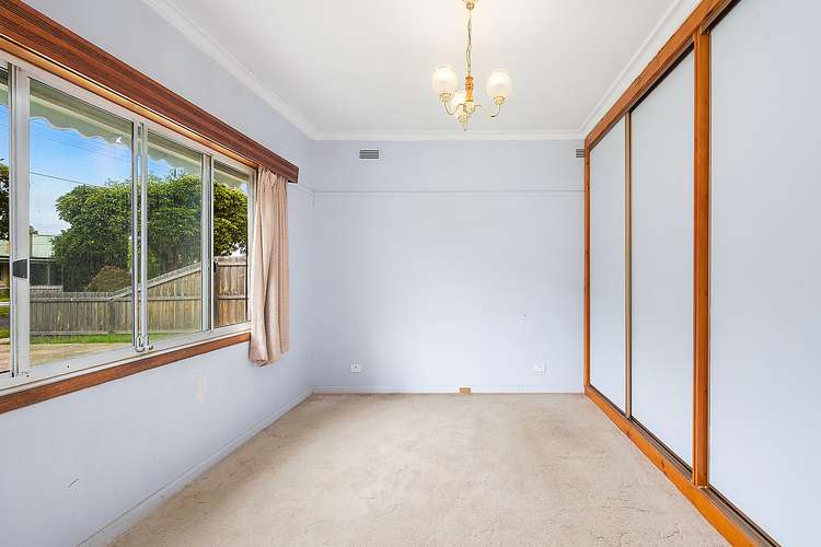 Fifth view of Homely house listing, 20 Sladen Street, Hamlyn Heights VIC 3215
