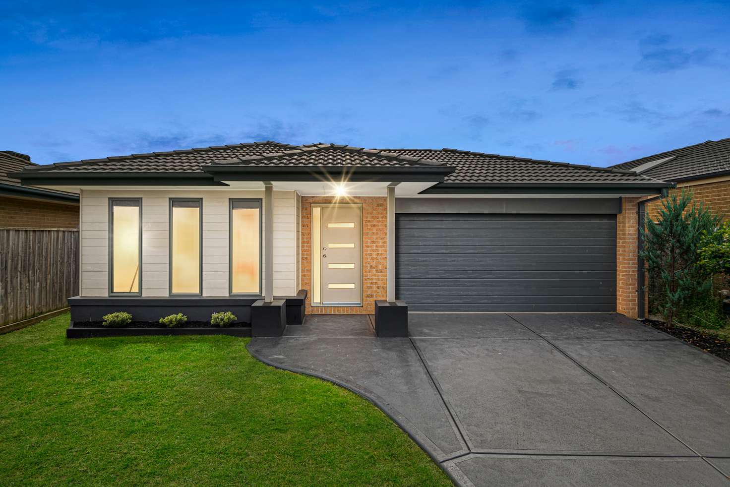 Main view of Homely house listing, 10 Howe Way, Cranbourne East VIC 3977
