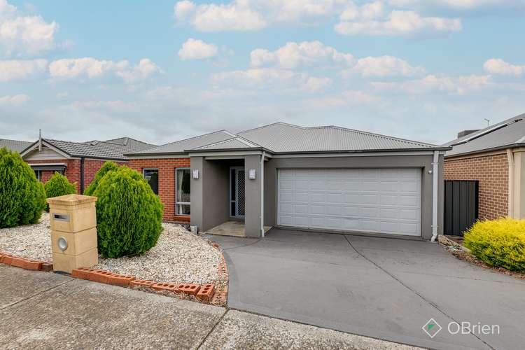 Main view of Homely house listing, 8 Half Moon Crescent, Pakenham VIC 3810