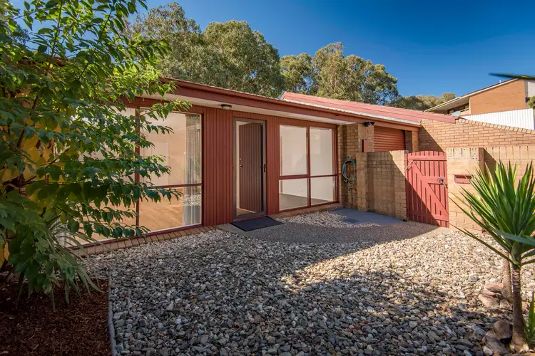 5/48 Charteris Crescent