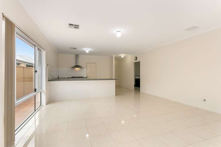 Sixth view of Homely house listing, 31 Amalfi Way, Canning Vale WA 6155