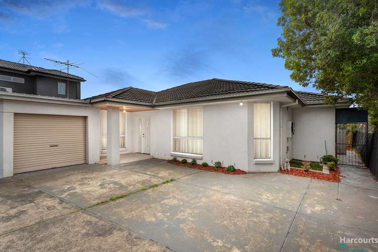 Main view of Homely house listing, 2/8 Highlands Road, Thomastown VIC 3074