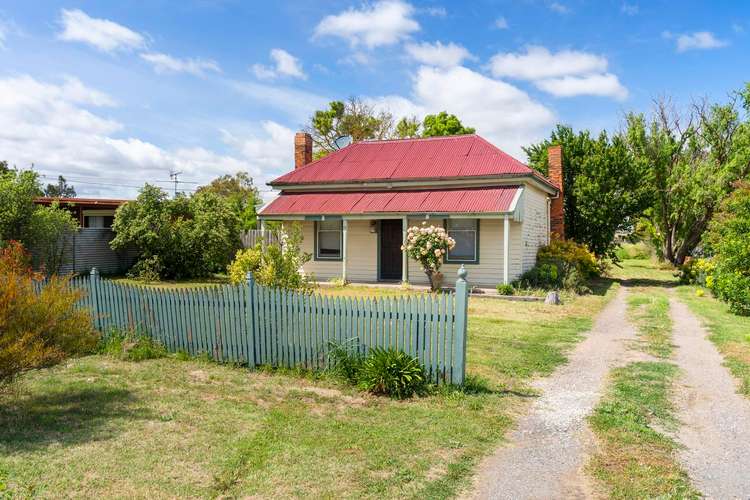 18 Talbot Road, Clunes VIC 3370