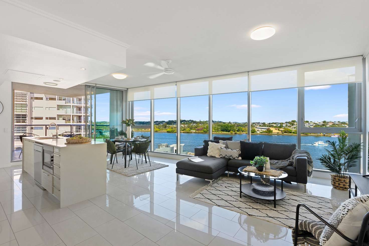 Main view of Homely unit listing, 10707/8 Harbour Road, Hamilton QLD 4007