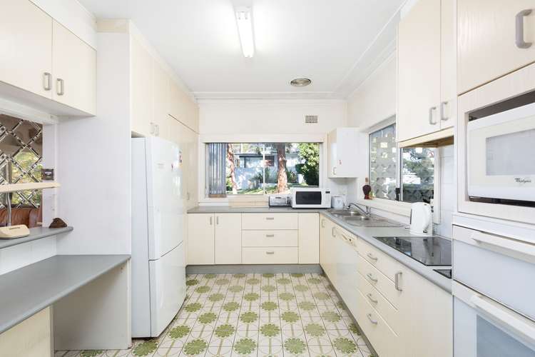 Fifth view of Homely house listing, 2 Grandview Parade, Caringbah South NSW 2229
