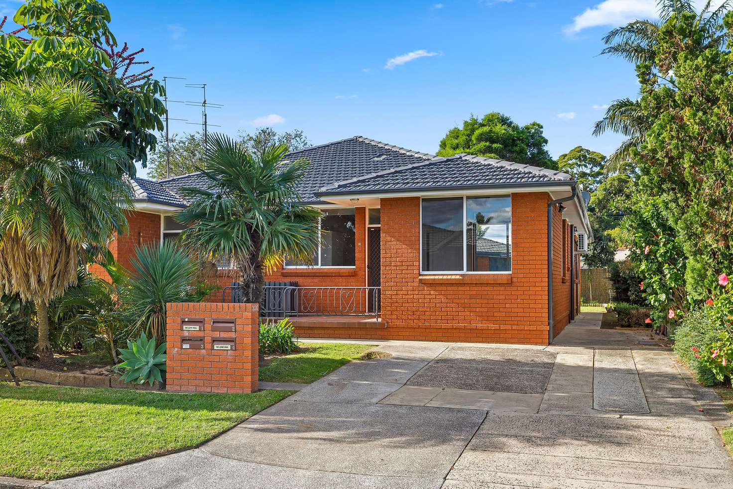 Main view of Homely apartment listing, 2/13 Grafton Avenue, Figtree NSW 2525