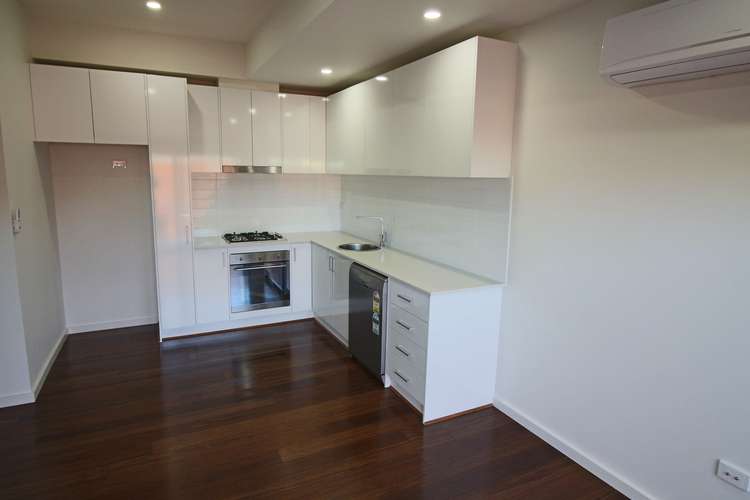 Second view of Homely apartment listing, 2/110 David Street, Preston VIC 3072