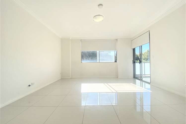 Second view of Homely apartment listing, 6/206-208 Burnett Street, Mays Hill NSW 2145