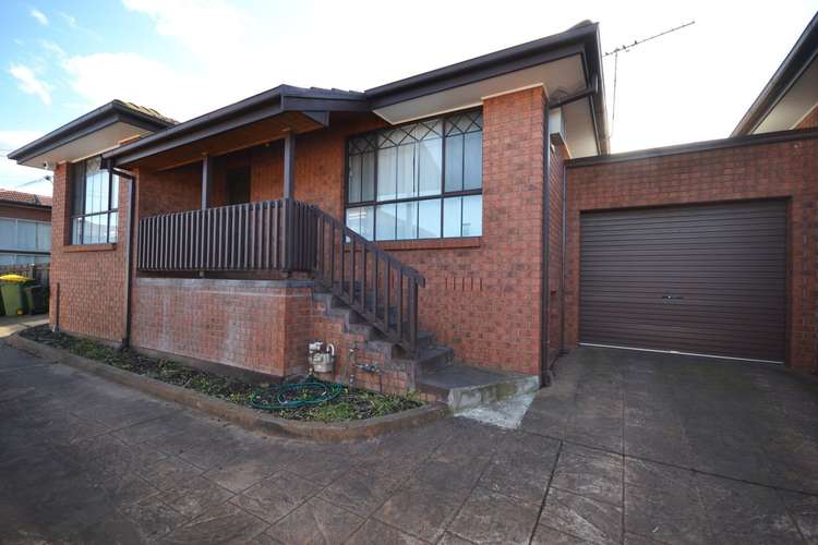 Main view of Homely unit listing, 2/4 Faye Street, Reservoir VIC 3073
