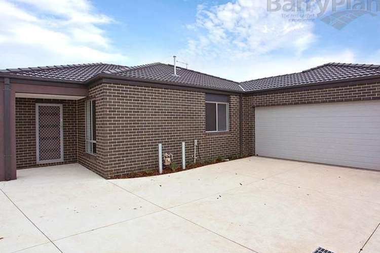 Main view of Homely house listing, 2/5 Fishburn Grove, Melton VIC 3337