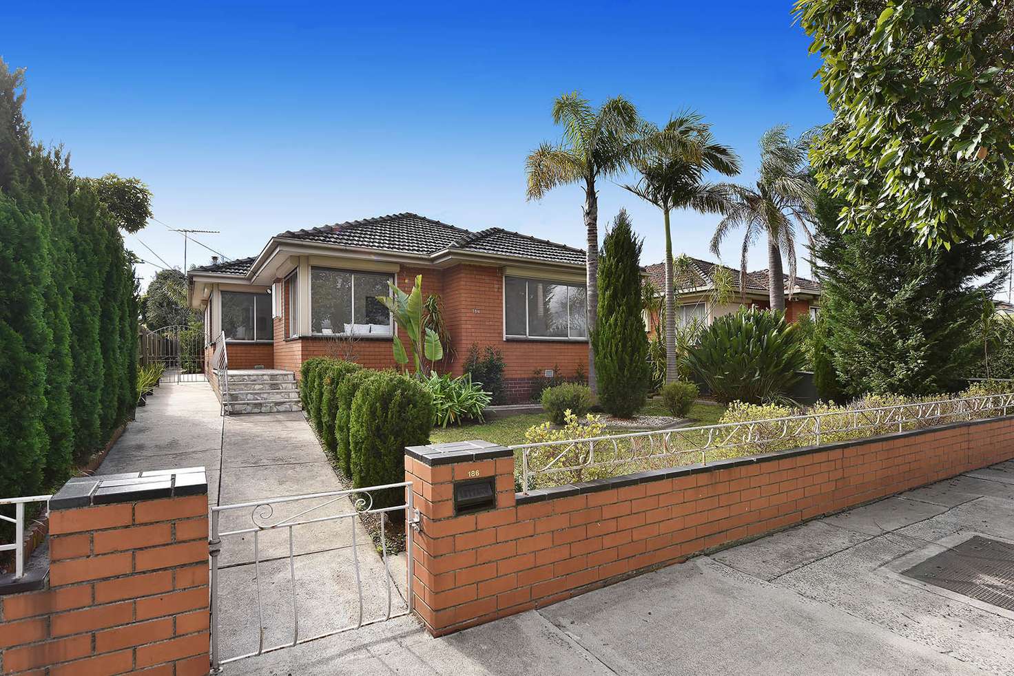 Main view of Homely house listing, 186 Leamington Street, Reservoir VIC 3073