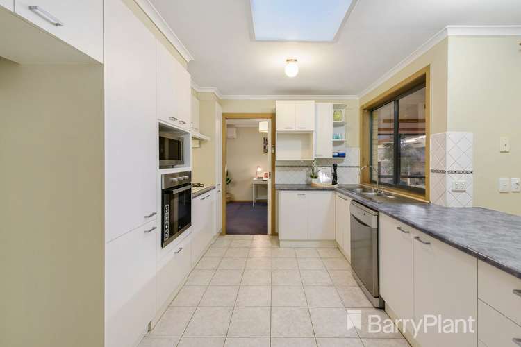 Fifth view of Homely house listing, 9 Citrus Close, Hoppers Crossing VIC 3029