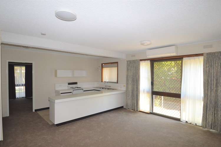 Second view of Homely unit listing, 2/32 Ovens Street, Wangaratta VIC 3677