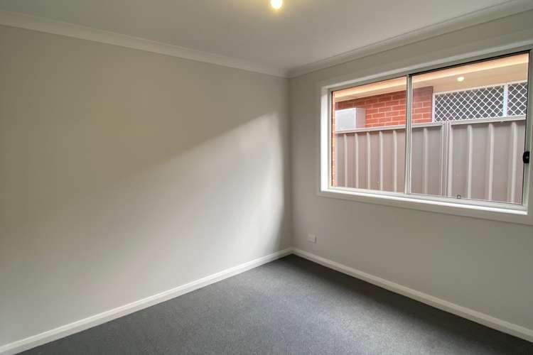Fifth view of Homely unit listing, 2/422 English Avenue, Lavington NSW 2641