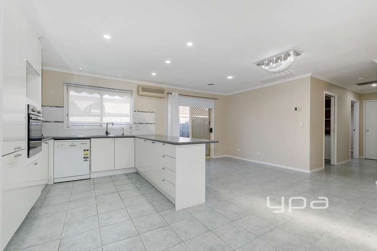 Fourth view of Homely house listing, 21 Cashmore Place, Roxburgh Park VIC 3064