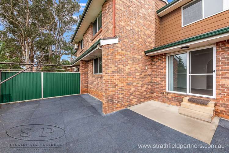 Fifth view of Homely townhouse listing, 8/18 Hoskings Crescent, Glenfield NSW 2167