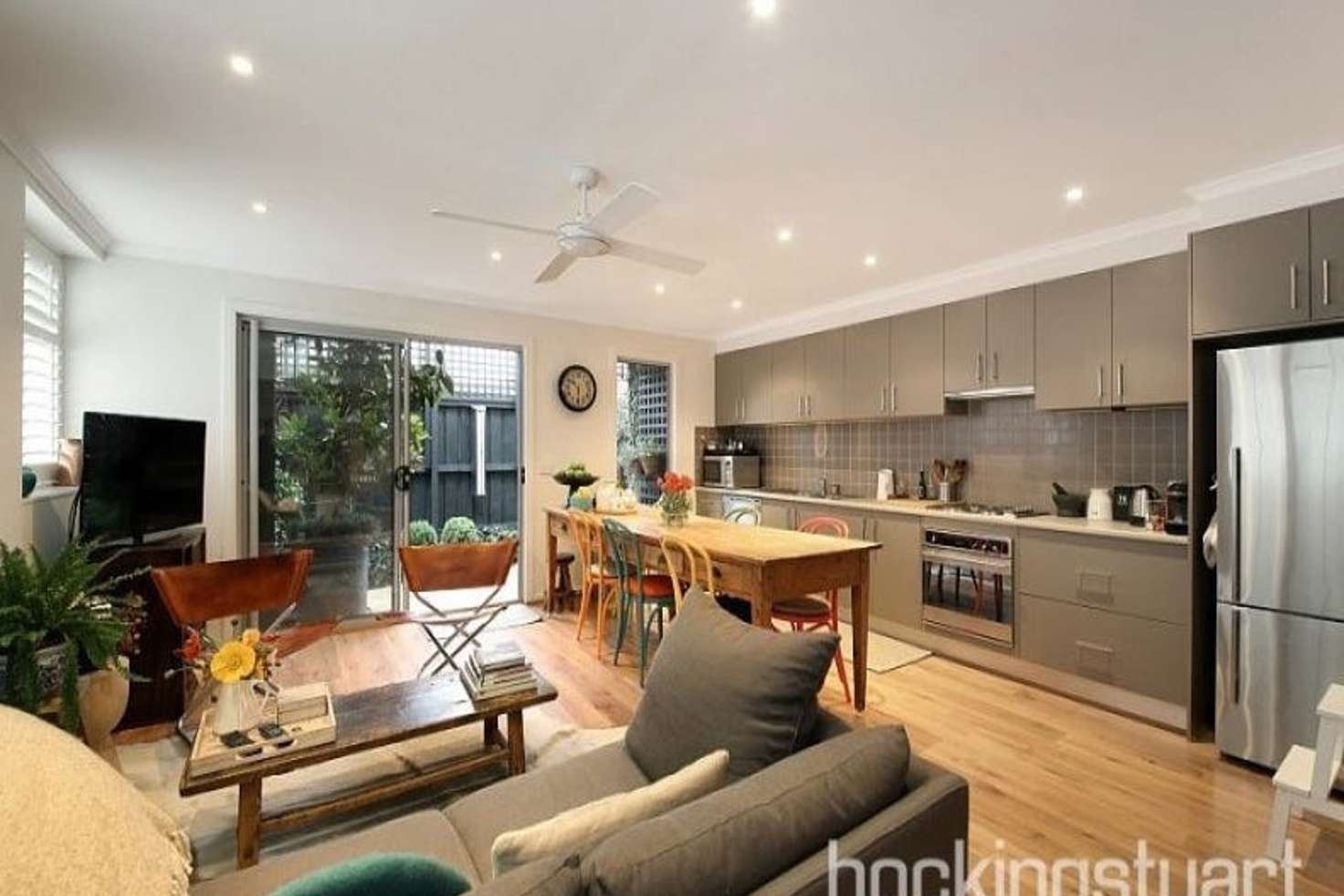Main view of Homely unit listing, 2a Elm Grove, Mckinnon VIC 3204