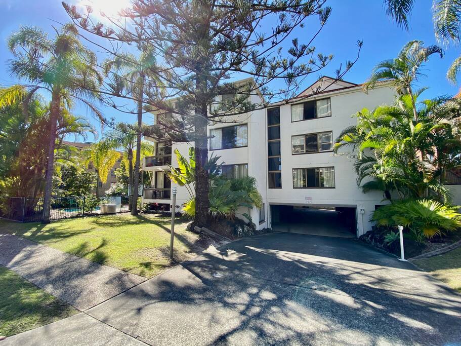 Main view of Homely apartment listing, 6/13 Federation Avenue, Broadbeach QLD 4218