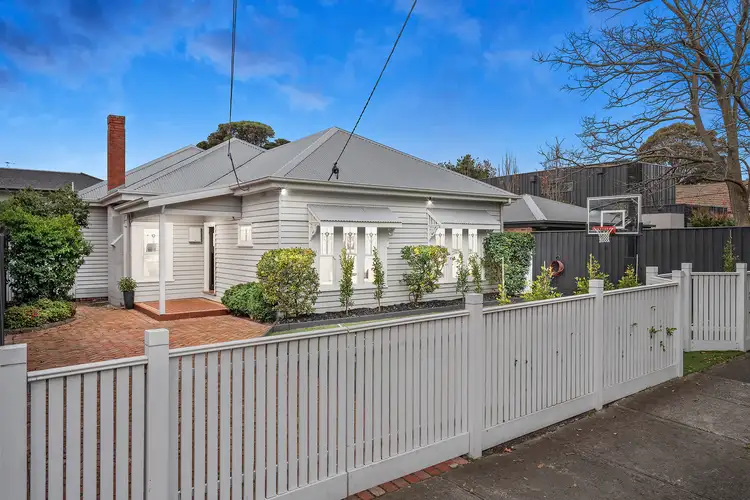 93 Sandringham Road
