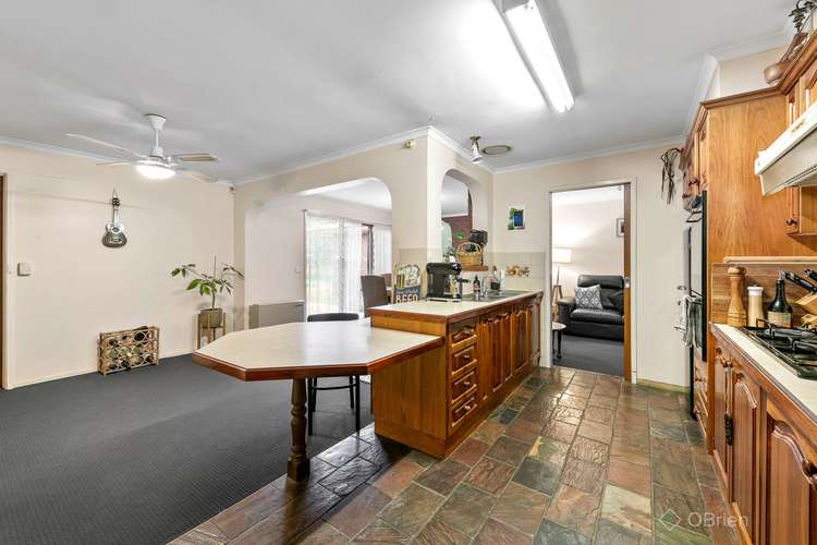 Fourth view of Homely house listing, 5 Roundhay Court, Berwick VIC 3806