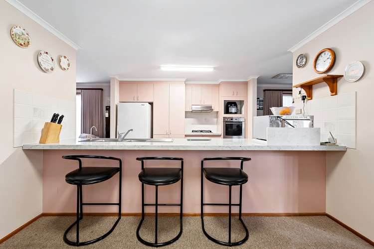Fifth view of Homely house listing, 3 Illowra Court, Berwick VIC 3806
