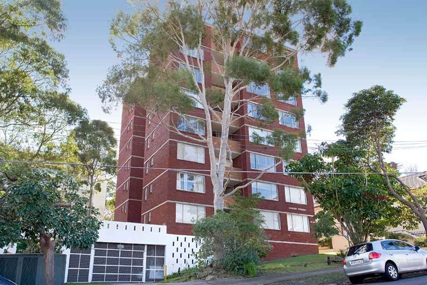 Main view of Homely apartment listing, 2/10 Hardie Street, Neutral Bay NSW 2089