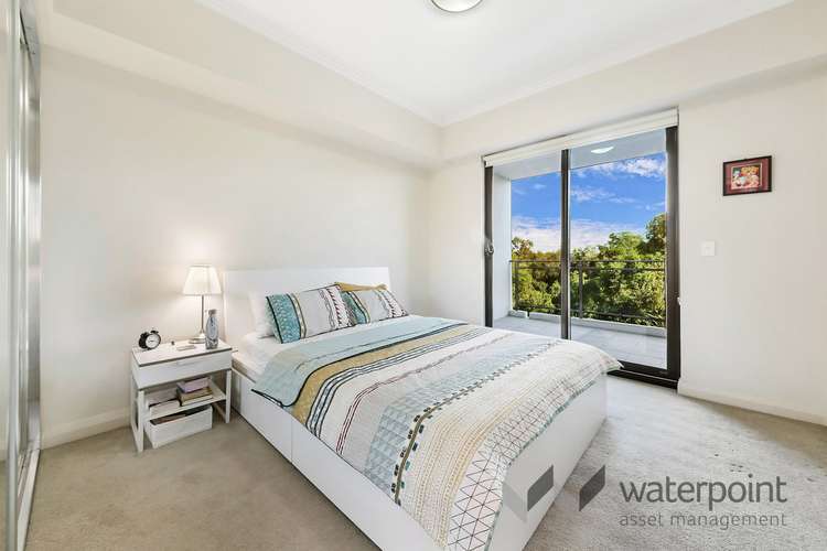 Second view of Homely apartment listing, 19/11 Bay Drive, Meadowbank NSW 2114