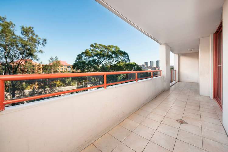 Third view of Homely apartment listing, 31/152 Bulwara Road, Pyrmont NSW 2009
