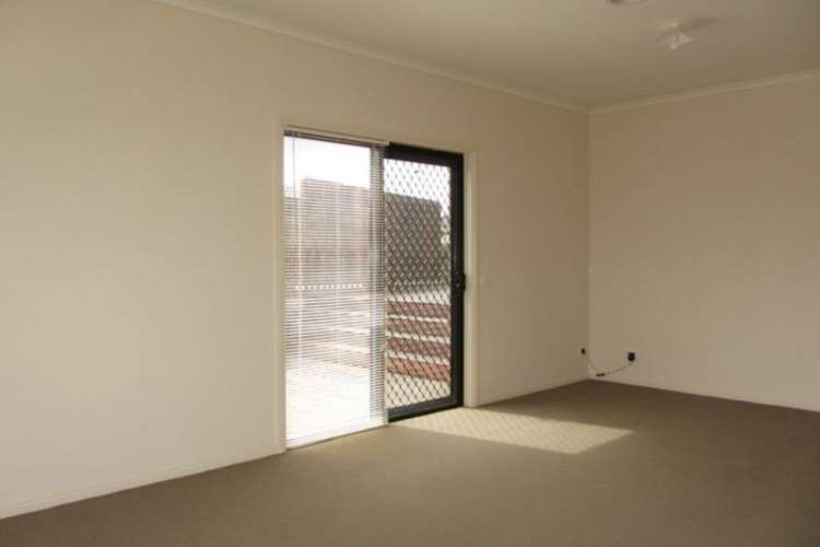 Fifth view of Homely house listing, 3 Tatterson Court, Warragul VIC 3820