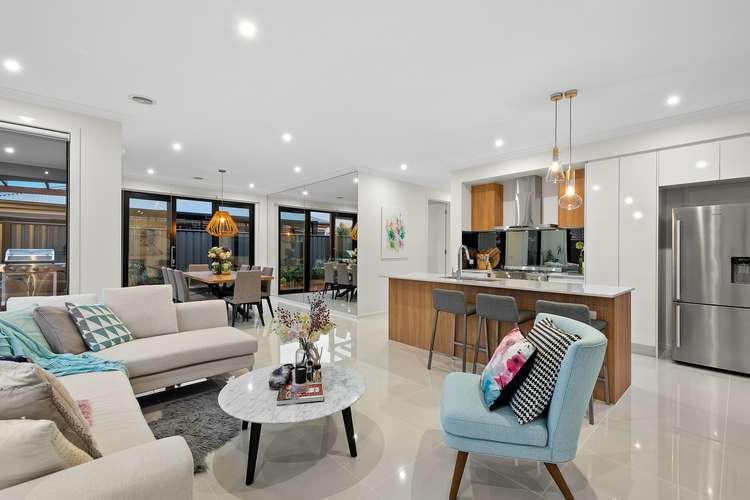 Second view of Homely house listing, 10 Wilkiea Crescent, Cranbourne North VIC 3977