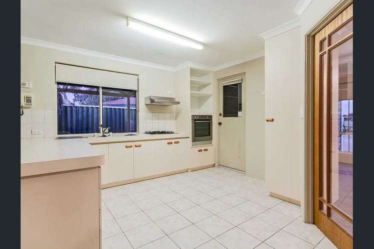 Fifth view of Homely house listing, 5 Hillcrest Court, Port Kennedy WA 6172